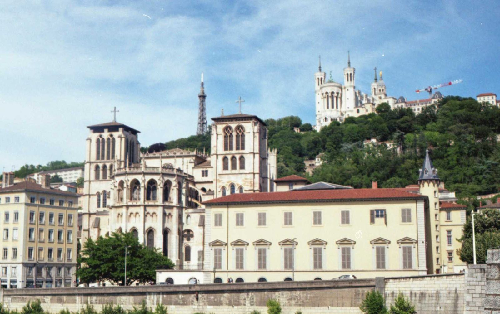Cathédrale Saint-Jean et basilique de Fourvière, dans le Vieux Lyon